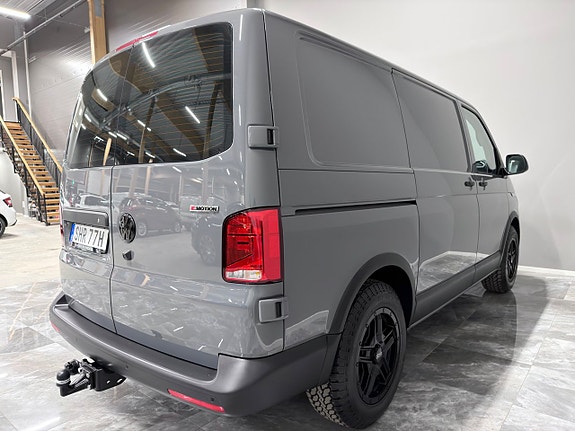 Volkswagen Transporter 9 of 27