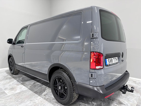 Volkswagen Transporter 6 of 27