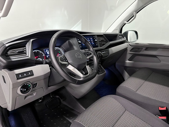 Volkswagen Transporter 16 of 27