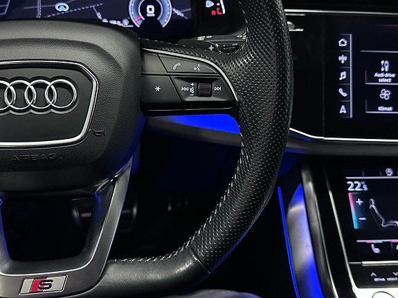 Audi Q8 24 of 28