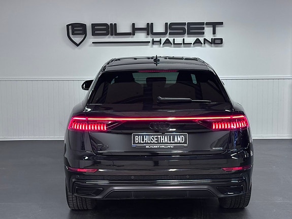 Audi Q8 9 of 28