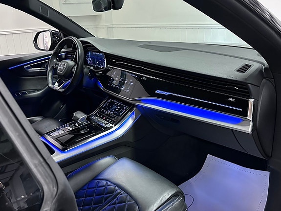 Audi Q8 14 of 28