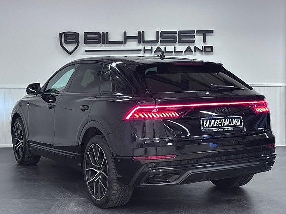 Audi Q8 8 of 28