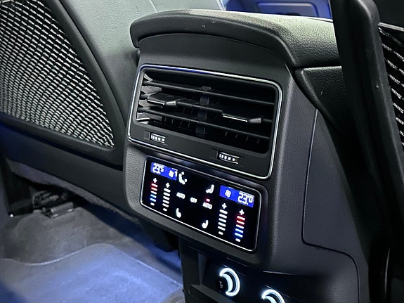 Audi Q8 20 of 28