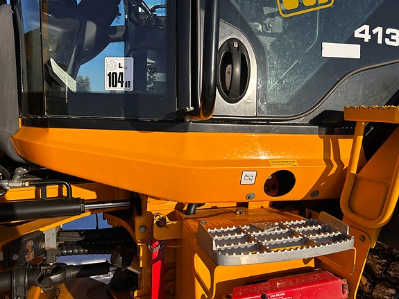 JCB 413S 2 of 5