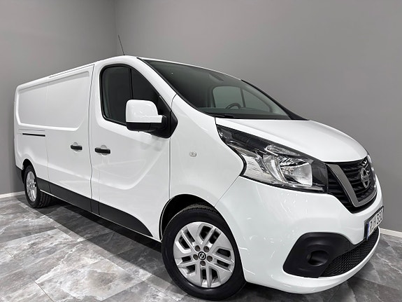Nissan NV300
