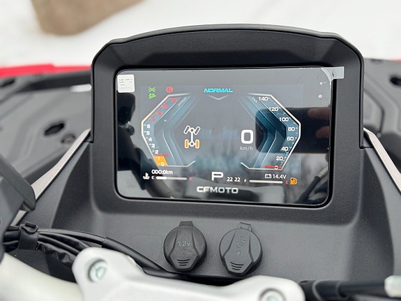 CFMOTO NYA CFORCE 850 TOURING PRO TURF TRAKTOR STORSÄLJARE 5 of 17