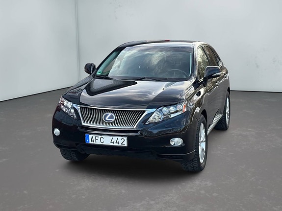 Lexus RX450h 2 of 5