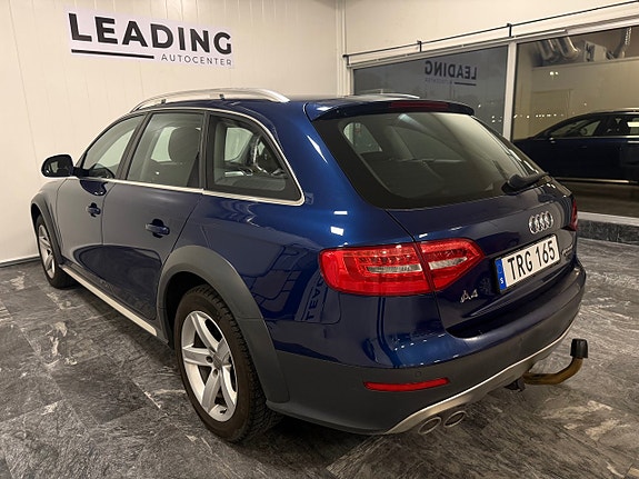Audi A4 allroad 2 of 5