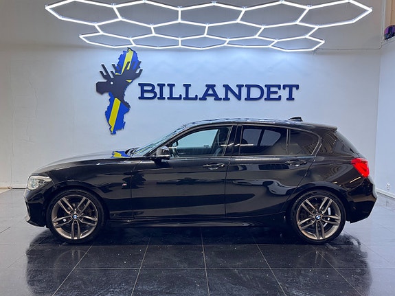 BMW 118d 3 of 5