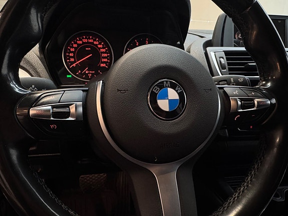 BMW 118d 24 of 25