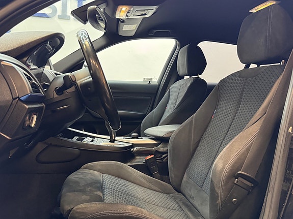 BMW 118d 12 of 25
