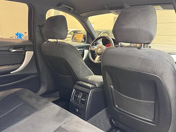 BMW 118d 15 of 25