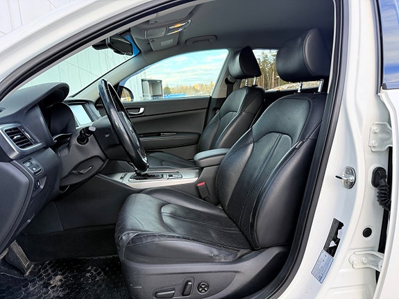 Kia Optima 10 of 21