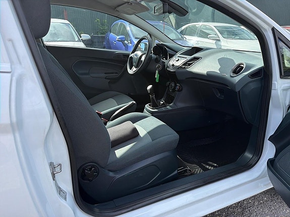 Ford Fiesta 14 of 20