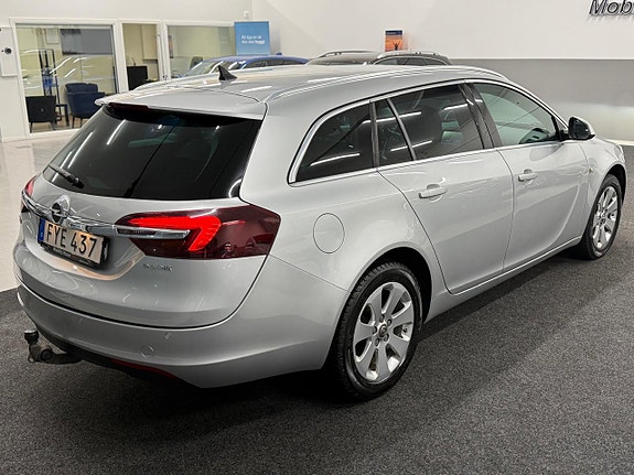 Opel Insignia 4 of 5
