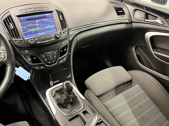 Opel Insignia 11 of 25
