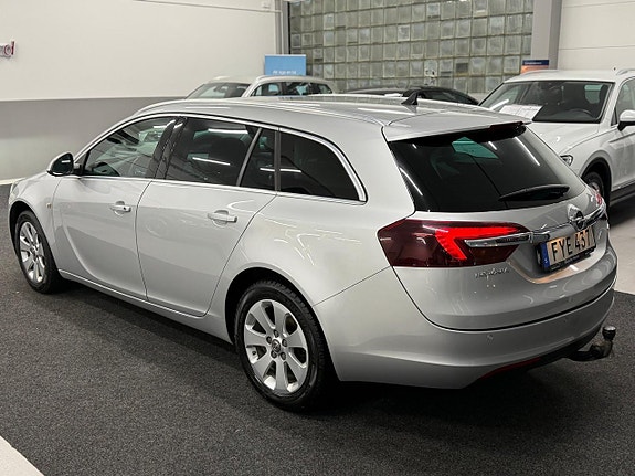 Opel Insignia 3 of 5