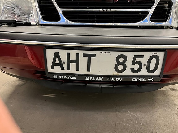Saab 900 4 of 5