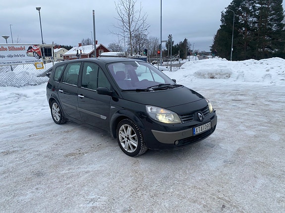 Renault Grand Scenic II 7 of 12