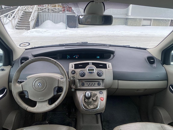 Renault Grand Scenic II 11 of 12