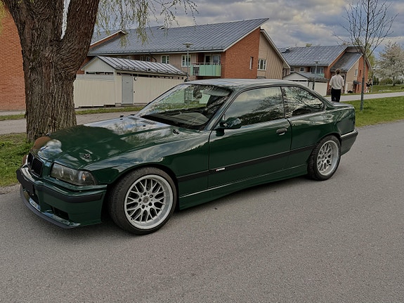 BMW M3 3 of 5