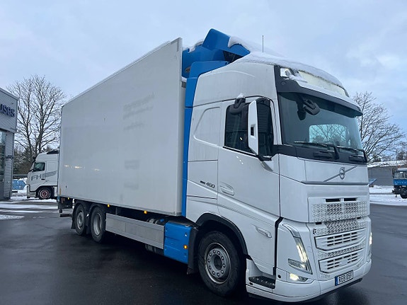 Volvo FH 460 I-Shift 6x2 LNG Kylbil dubbla lastplan Skåpbil 2 of 8