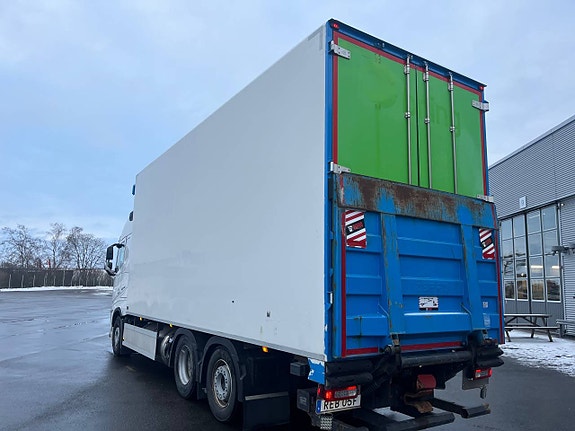 Volvo FH 460 I-Shift 6x2 LNG Kylbil dubbla lastplan Skåpbil 3 of 8