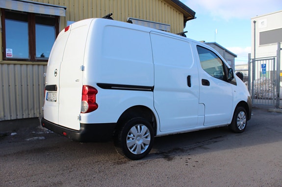 Nissan NV200 4 of 5