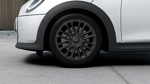 MINI Cooper S 7 of 13