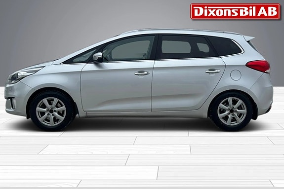 Kia Carens 4 of 5