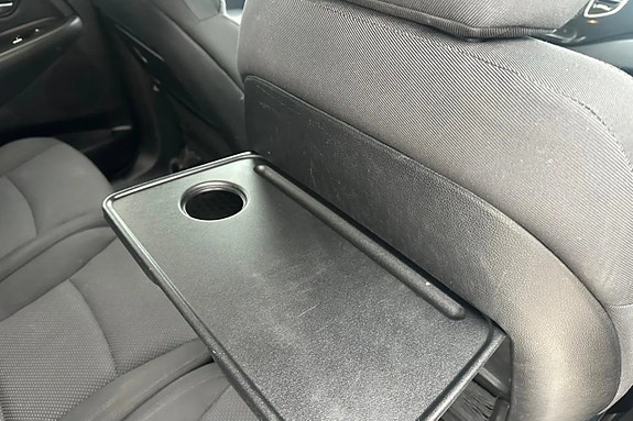 Kia Carens 10 of 13