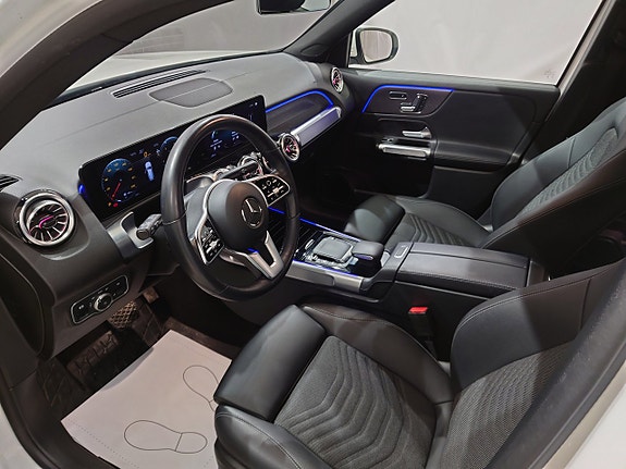 Mercedes-Benz GLB200 d 7 of 24
