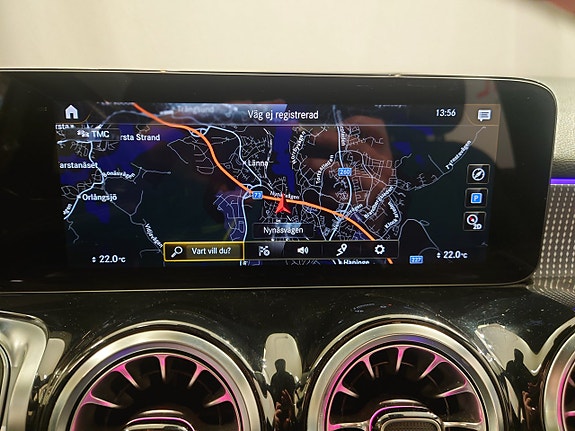 Mercedes-Benz GLB200 d 17 of 24