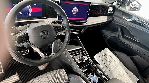 Volkswagen Tiguan 16 of 21