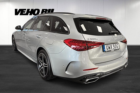 Mercedes-Benz C300 e 4 of 5