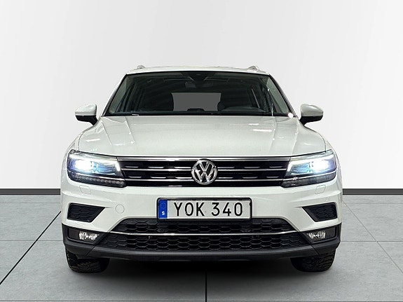 Volkswagen Tiguan 2 of 22