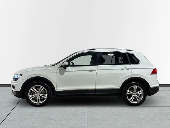 Volkswagen Tiguan 3 of 22