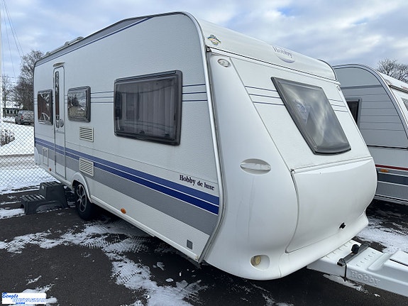 Hobby 495 UK DE LUXE | VÅNINGSSÄNG | LÅG TOTALVIKT