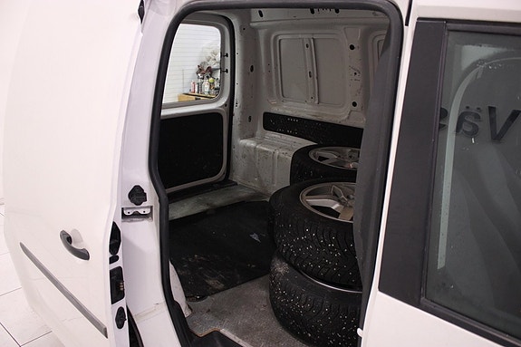 Volkswagen Caddy 9 of 17