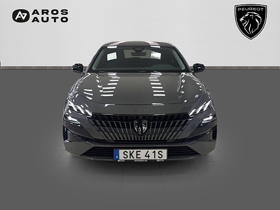 Peugeot 308 SW 2 of 5
