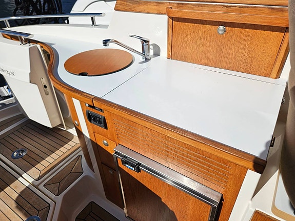 Aquador 28 dc-2013 (uttag2016) Mercruiser QSD 4,2 DTS 5 tim 8 of 12