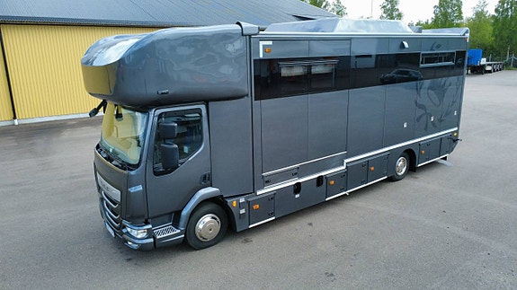 DAF Lehel horsebox 210 LF Hästtransport 2 of 11