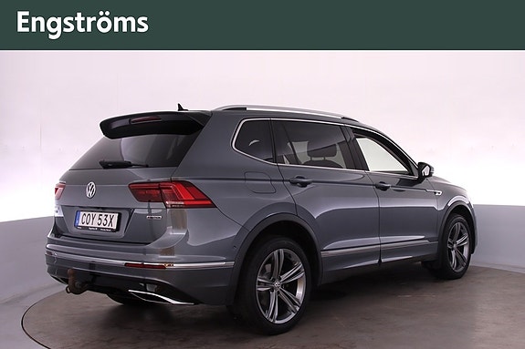 Volkswagen Tiguan Allspace 4 of 5