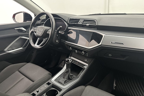 Audi Q3 12 of 28