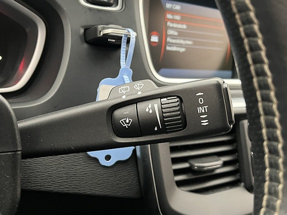 Volvo V40 19 of 30