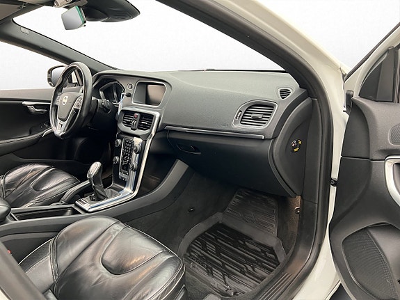 Volvo V40 26 of 30