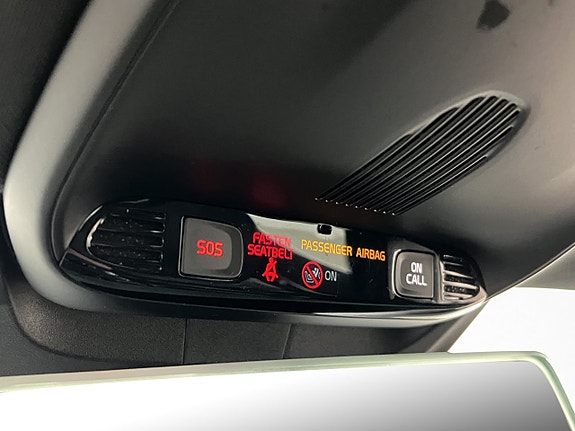 Volvo V40 20 of 30