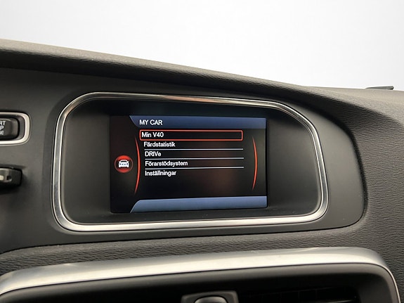 Volvo V40 23 of 30