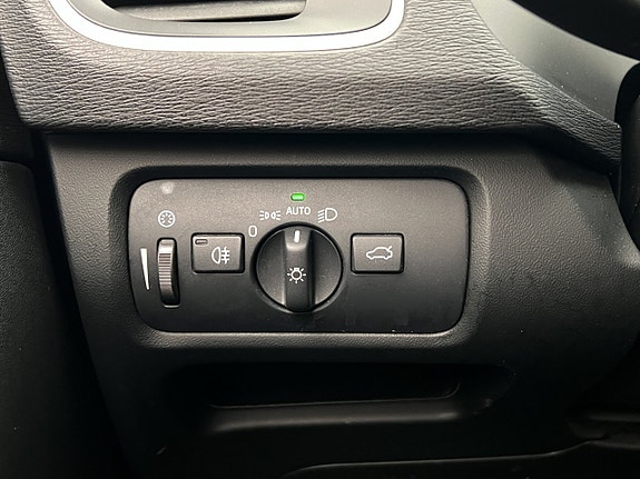 Volvo V40 13 of 30